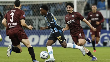 Grêmio empata na Arena, Flamengo goleia e Santos avança na Sul-Americana