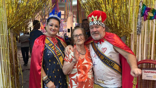 VÍDEO: Aos 100 anos, dona Linda brilha no Rotary Folia