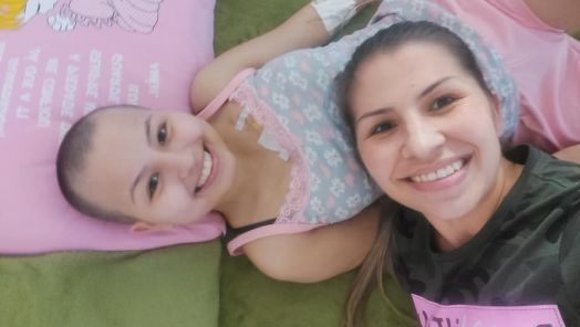 VÍDEO: “Precisamos buscar forças em Deus”, diz mãe que perdeu a filha com leucemia
