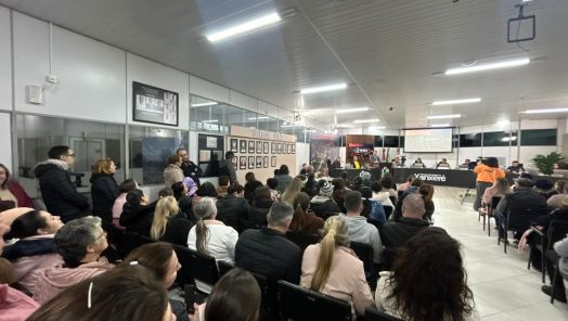 VÍDEO: Projeto de Lei que altera regime de  contratação de servidores para a Prefeitura  é aprovado em primeira votação