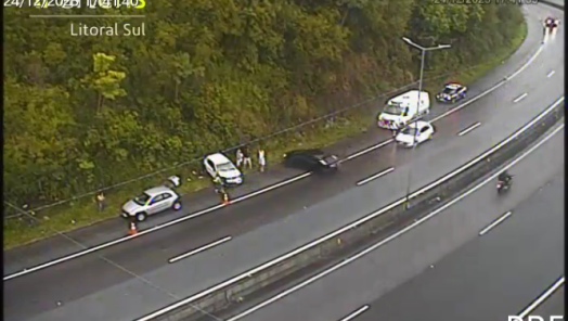 PRFs e pedestres são atropelados durante atendimento de ocorrência na BR-101