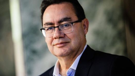 Últimos ingressos para palestra com Augusto Cury nessa sexta-feira (26), em Xanxerê 