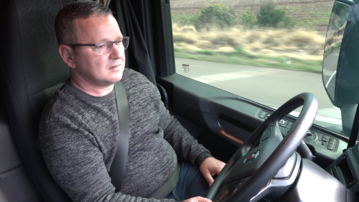 VÍDEO: Conheça a história do Ney, que se tornou caminhoneiro inspirado no pai