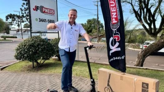 VÍDEO: concorra a um super patinete elétrico na promoção de 10 anos da JF Pneus