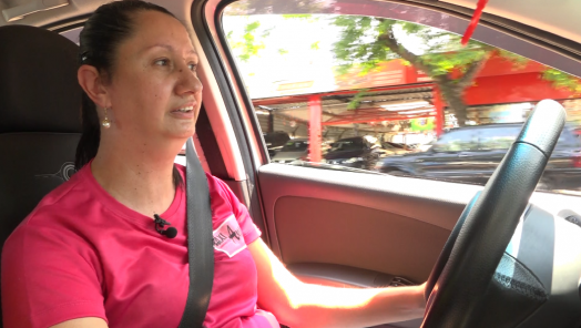 VÍDEO: Relembre a história da moradora de Xaxim que trabalha como taxista