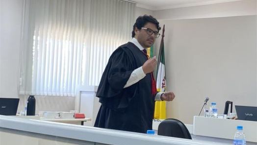 Homem que assassinou vizinho idoso com pedaço de madeira é condenado a 17 anos de prisão 