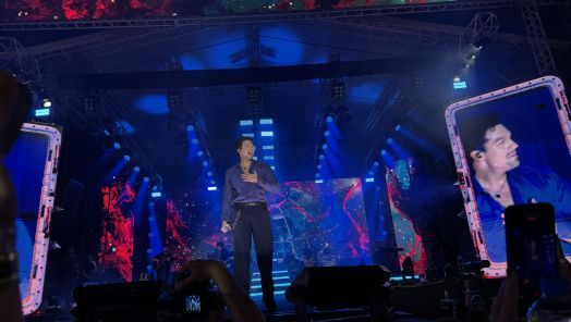 VÍDEO: fenômeno do sertanejo Luan Santana agitou o público no segundo dia de ExpoFemi 2026