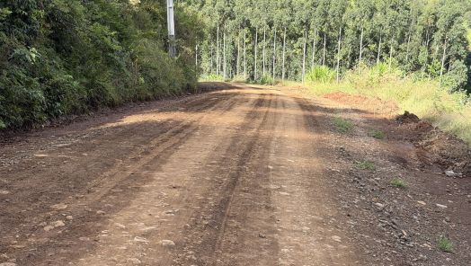 VÍDEO: Após reclamações de moradores, fomos até a estrada que dá acesso à Linha Rodrigues, em Xanxerê, para mostrar a situação