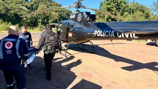 Trabalhador fica gravemente ferido após acidente com esteira em madeireira, no Oeste 