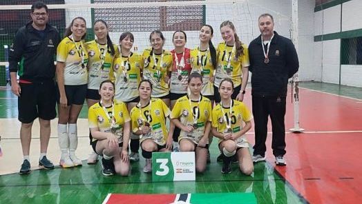 Vôlei Masculino e Feminino da SME Xanxerê garantem vaga na etapa regional da OLESC
