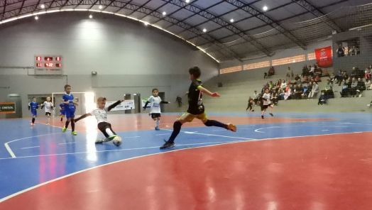 Finais da Liga Catarinense de Futsal Sub-7 acontecem neste domingo (14) em Xanxerê