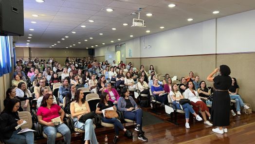 VÍDEO: qualificação profissional sobre triagem neonatal biológica reúne profissionais de saúde em Xanxerê