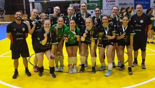 Equipe de voleibol feminino da SME Xanxerê conquista o vice-campeonato da Liga Oeste 2025