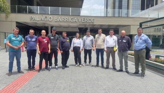 Núcleo de Criadores de Bovinos da ACIAX atua em defesa da atividade leiteira em Santa Catarina