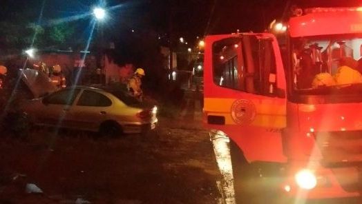 Bombeiros controlam incêndio possivelmente criminoso de veículo em Xanxerê 