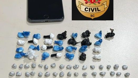 Adolescente é apreendido por tráfico de drogas em São Domingos