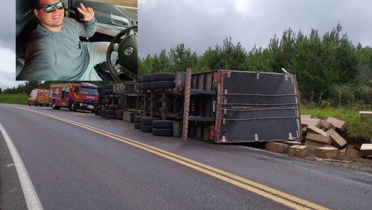 Motorista fica preso sob baú de carreta e morre após saída de pista seguida de capotamento na BR-153