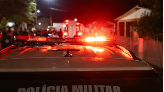 Mãe é trancada em quarto pelo próprio filho após adolescente ameaçar familiares com pistola em SC