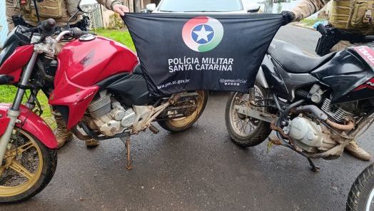 Polícia Militar recupera duas motocicletas furtadas e conduz jovem por receptação em Chapecó