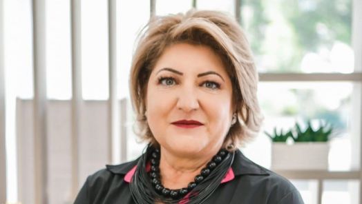 Cabelo saudável: Conheça os alimentos que fortalecem e nutrem os fios