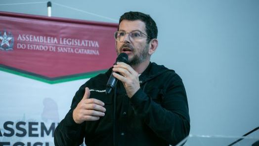 Thássio De Negri, professor de educação física de Xanxerê, é eleito para o Conselho Estadual de Esportes