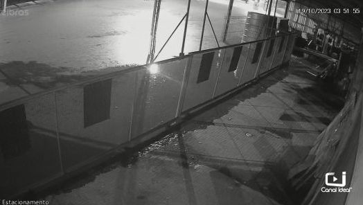 Vídeo mostra que Rio Xanxerê subiu duas vezes durante a madrugada