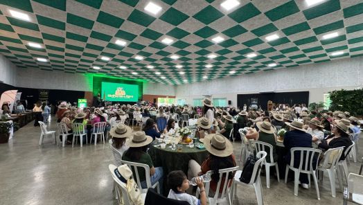 VÍDEO: Mulheres do Agro reúne 480 participantes na sede social do Sicoob Credimoc