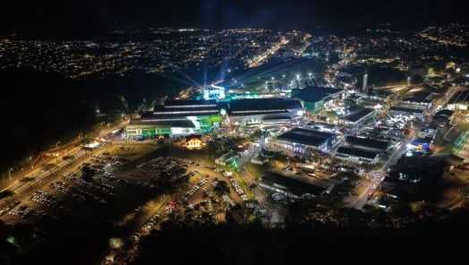 Efapi do Brasil: 32,2 mil visitantes passaram pelo parque no primeiro dia da feira