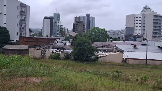 Temporal causa prejuízos em Xanxerê na tarde desta sexta-feira