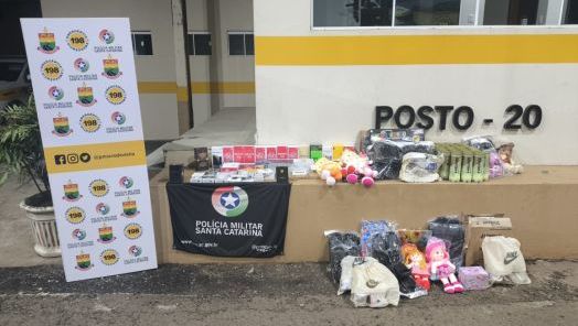 Mulher é flagrada com celulares e outras mercadorias internacionais sem nota na SC-283, em Concórdia