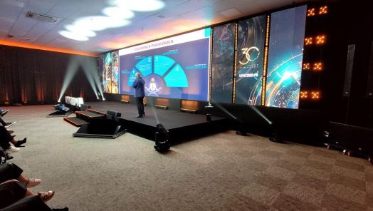 Company oferece soluções em painéis de LED com condições especiais para expositores da ExpoFemi 2026