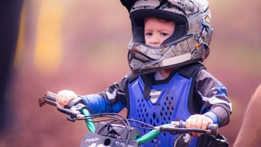 Aos 3 anos, Bernardo Ilha estreia na Copa Secreta Motos e conquista dois troféus