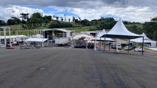 ExpoFemi 2026 entra na reta final de preparativos para grande abertura no sábado (28)