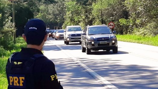 VÍDEO: PRF registra 103 acidentes e duas mortes durante a Operação Semana Santa 2026 em SC