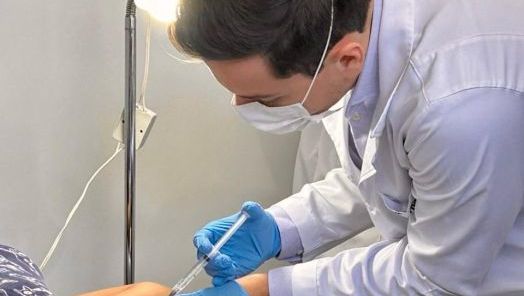 Xanxerê capacita médicos para aplicação de novo método contraceptivo pelo SUS