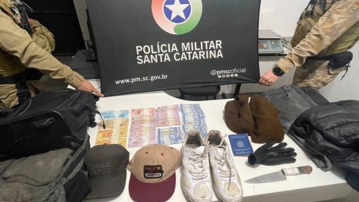 Dupla é presa após roubo em comércio e recaptura de foragido em Chapecó