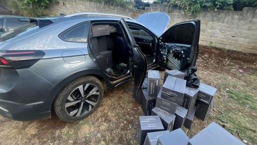 Dois homens são presos com 600 caixas de vinhos estrangeiros próximo à fronteira com a Argentina