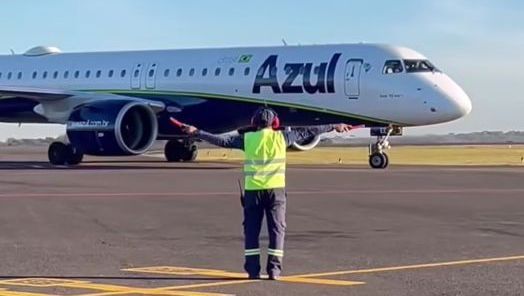 Os cancelamentos envolveram pousos e decolagens (Foto: Aeroporto de Chapecó)
