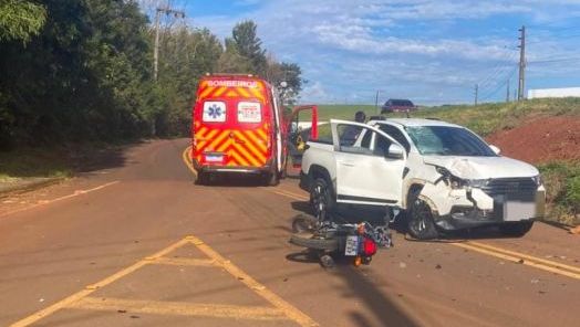Motociclista fica ferido após colisão frontal com caminhonete na SC-480, em Xanxerê