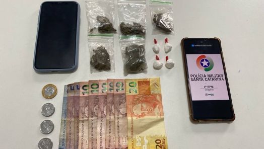 Adolescente é apreendido com maconha e cocaína durante abordagem em Chapecó