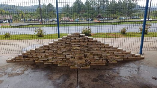 PF apreende mais de 500 quilos de cocaína e prende duas pessoas em SC e SP