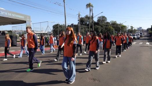 Desfile de 7 de Setembro reúne mais de 10 mil pessoas em Xanxerê