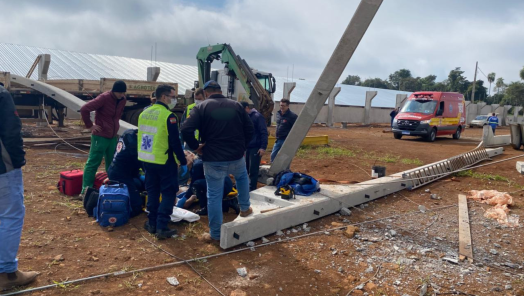 Trabalhador sofre queda de dez metros no Oeste e sofre ferimentos