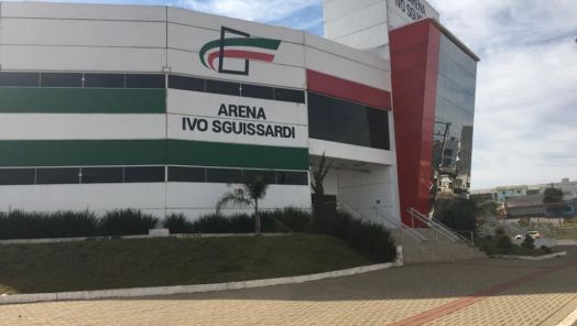 Primeira rodada do campeonato municipal de futsal de base acontece neste sábado