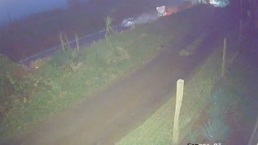 VÍDEO: mulher morre após carro bater de frente com caminhão na BR-282, em Ponte Serrada