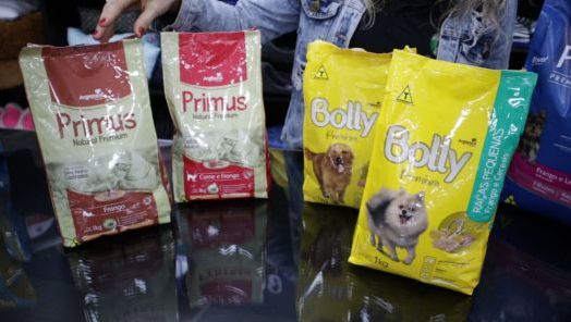 VÍDEO: Você sabe qual é a melhor ração para cada fase do seu pet?