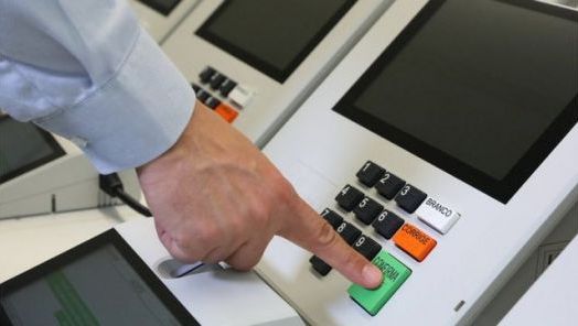 Saiba qual é a ordem de votação na urna eletrônica nas Eleições 2026