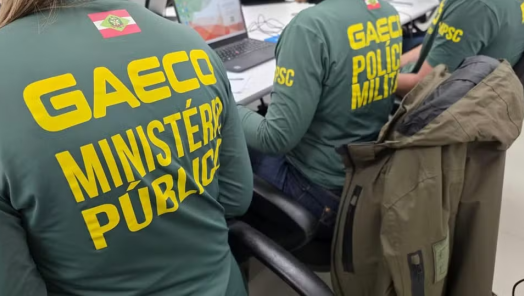 Gaeco faz operação contra suposto cartel em licitações de shows e afasta prefeito em SC