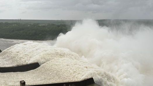 VÍDEO: Imagens impressionantes do vertedouro da Itaipu Binacional