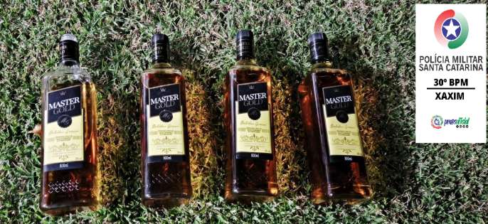 Dois homens são detidos após furtar bebidas alcóolicas em estabelecimento comercial de Xaxim